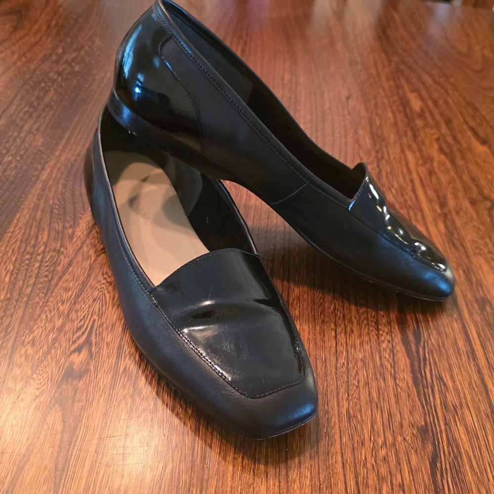 Enzo Angiolini 90's Vtg Black Leather Patent Square Toe Loafers Flats womens 8.5